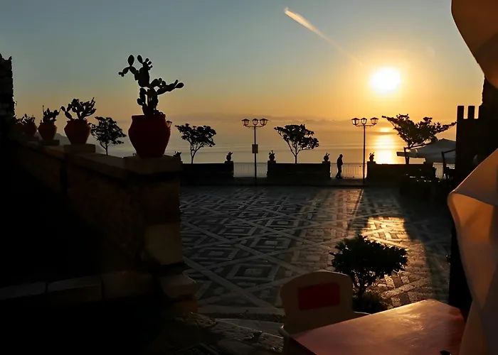 Pensjonat Etna Sunset 4*